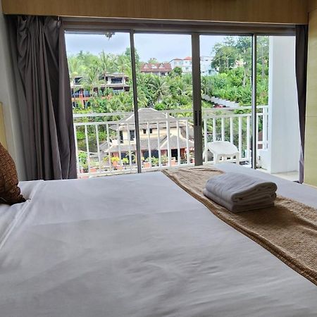 Eden Park Hotel Patong Bagian luar foto