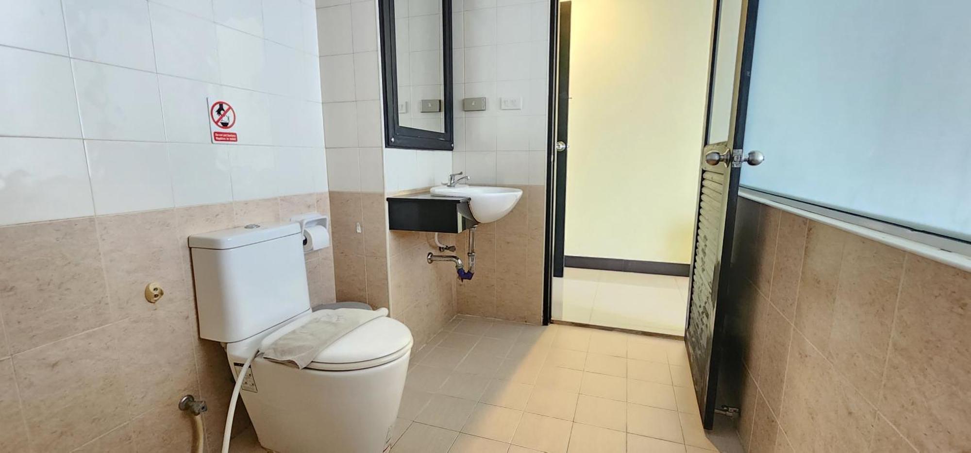 Eden Park Hotel Patong Bagian luar foto