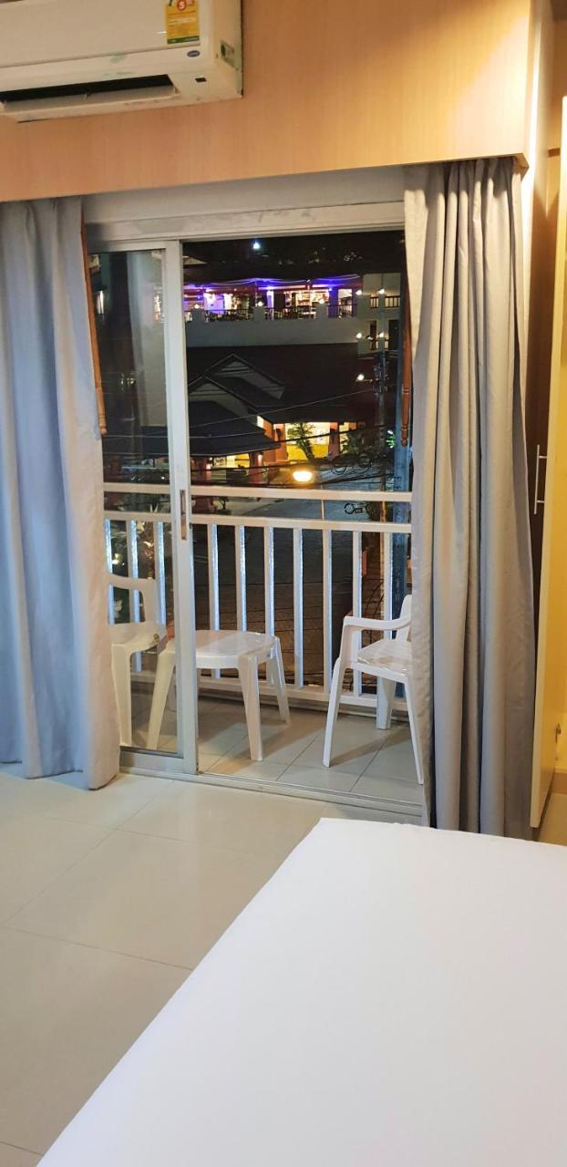 Eden Park Hotel Patong Bagian luar foto