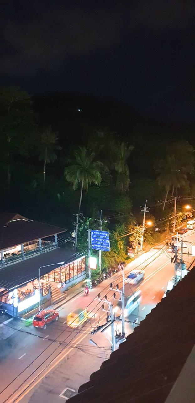 Eden Park Hotel Patong Bagian luar foto